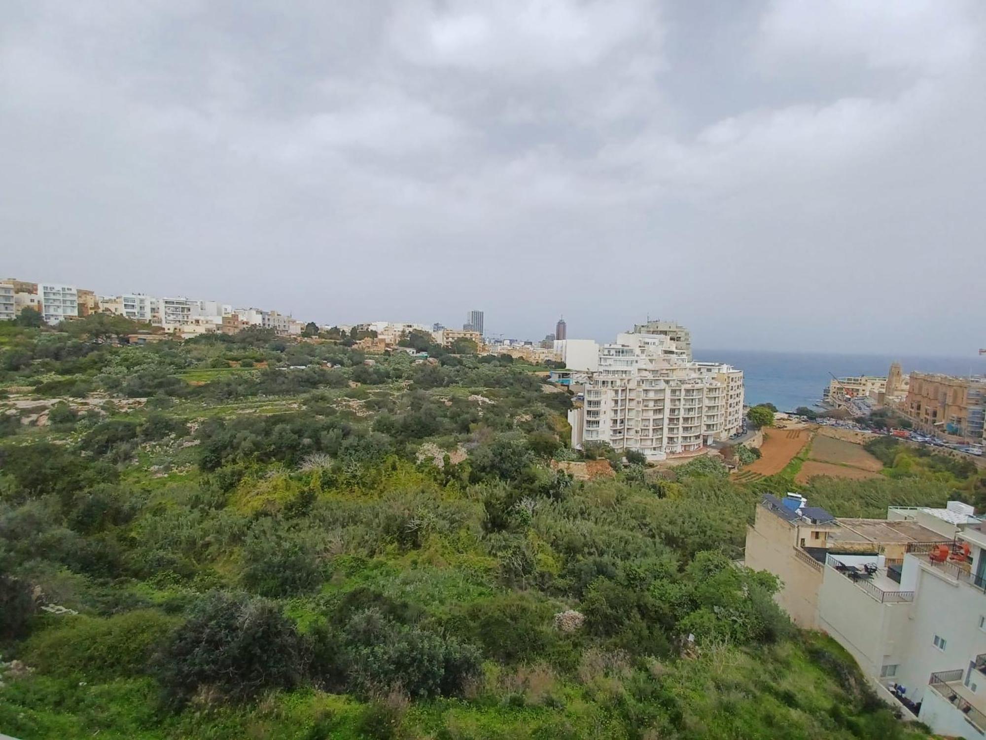 Spectacular Distant Seaview Apt Sliema Esterno foto