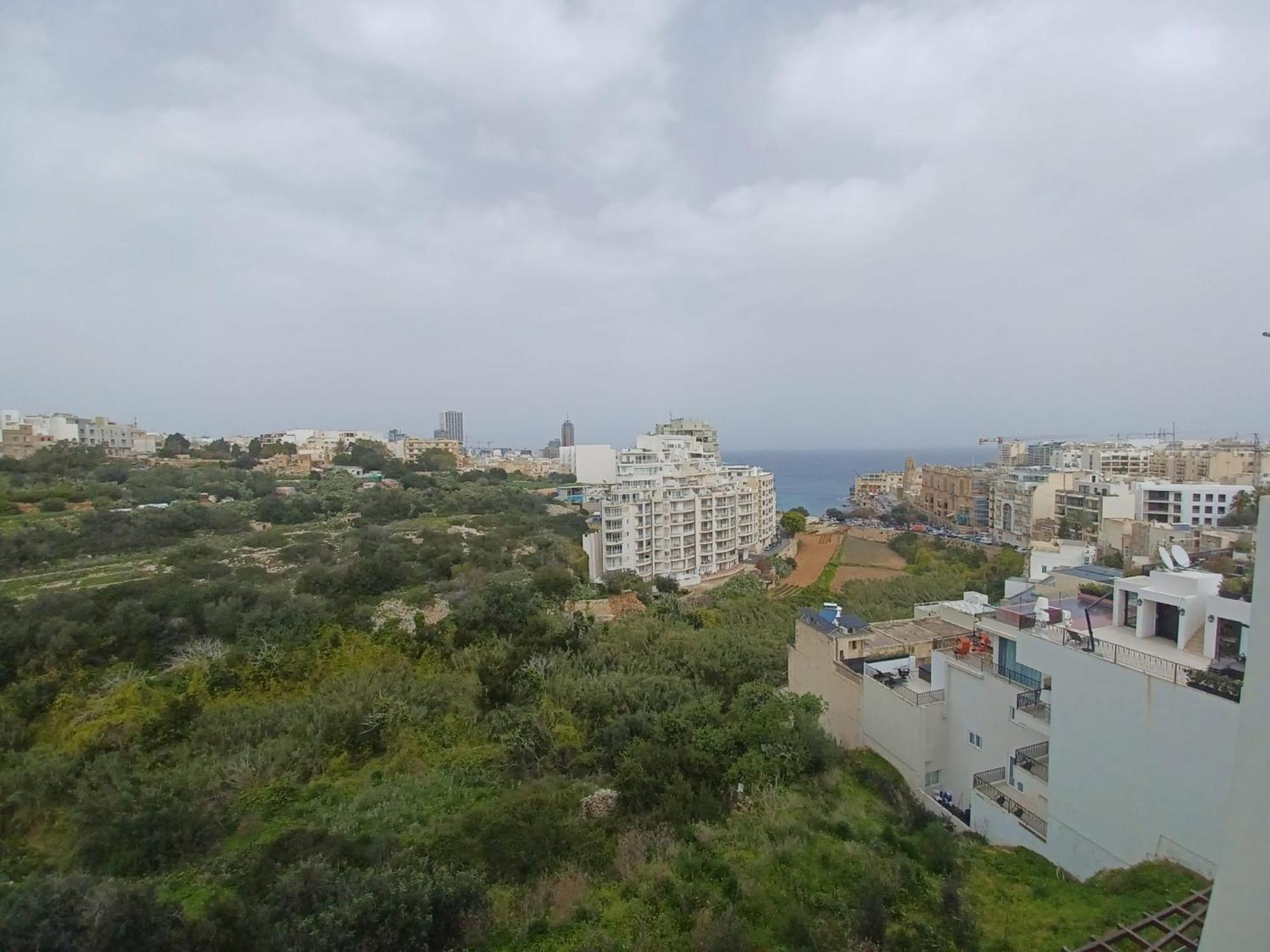 Spectacular Distant Seaview Apt Sliema Esterno foto