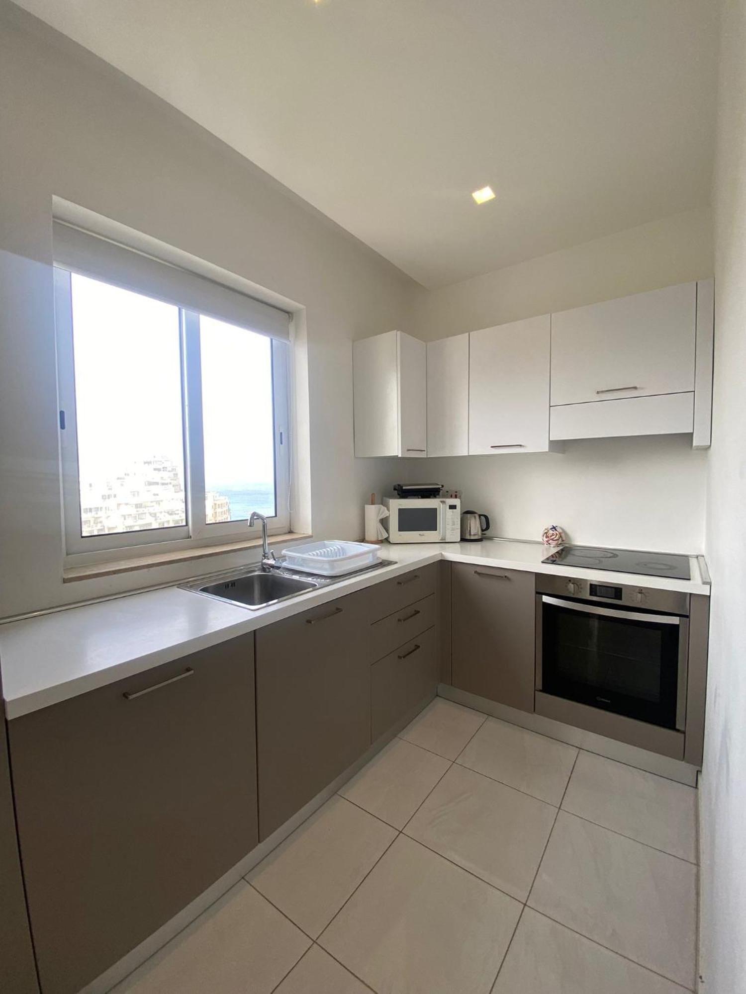 Spectacular Distant Seaview Apt Sliema Esterno foto