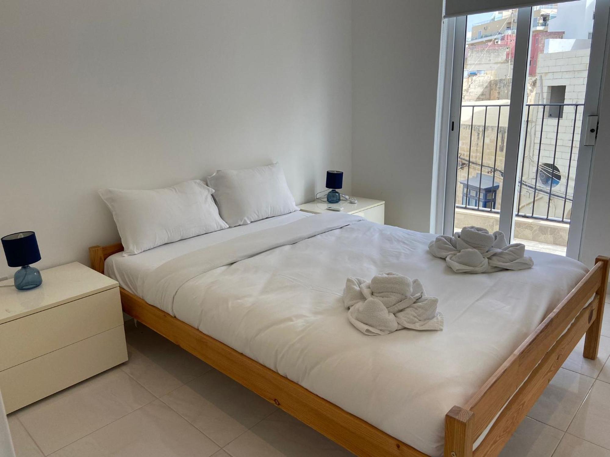 Spectacular Distant Seaview Apt Sliema Esterno foto